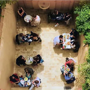 https://maison-du-collectionneur.fr-provencehotel.com