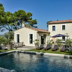 https://chambres-dhotes-la-villa-dupont-davignon.fr-provencehotel.com