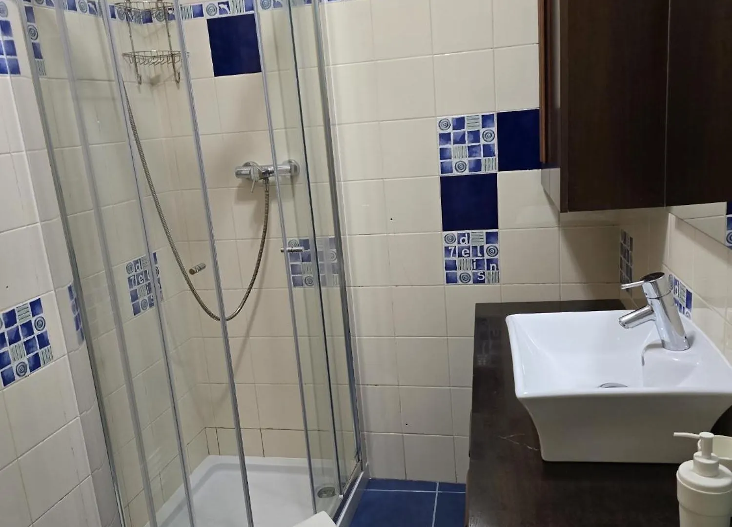 Gasthof Lc'S Guesthouse Lagos