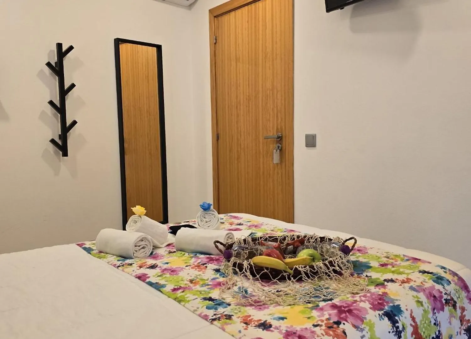 Gasthof Lc'S Guesthouse Lagos