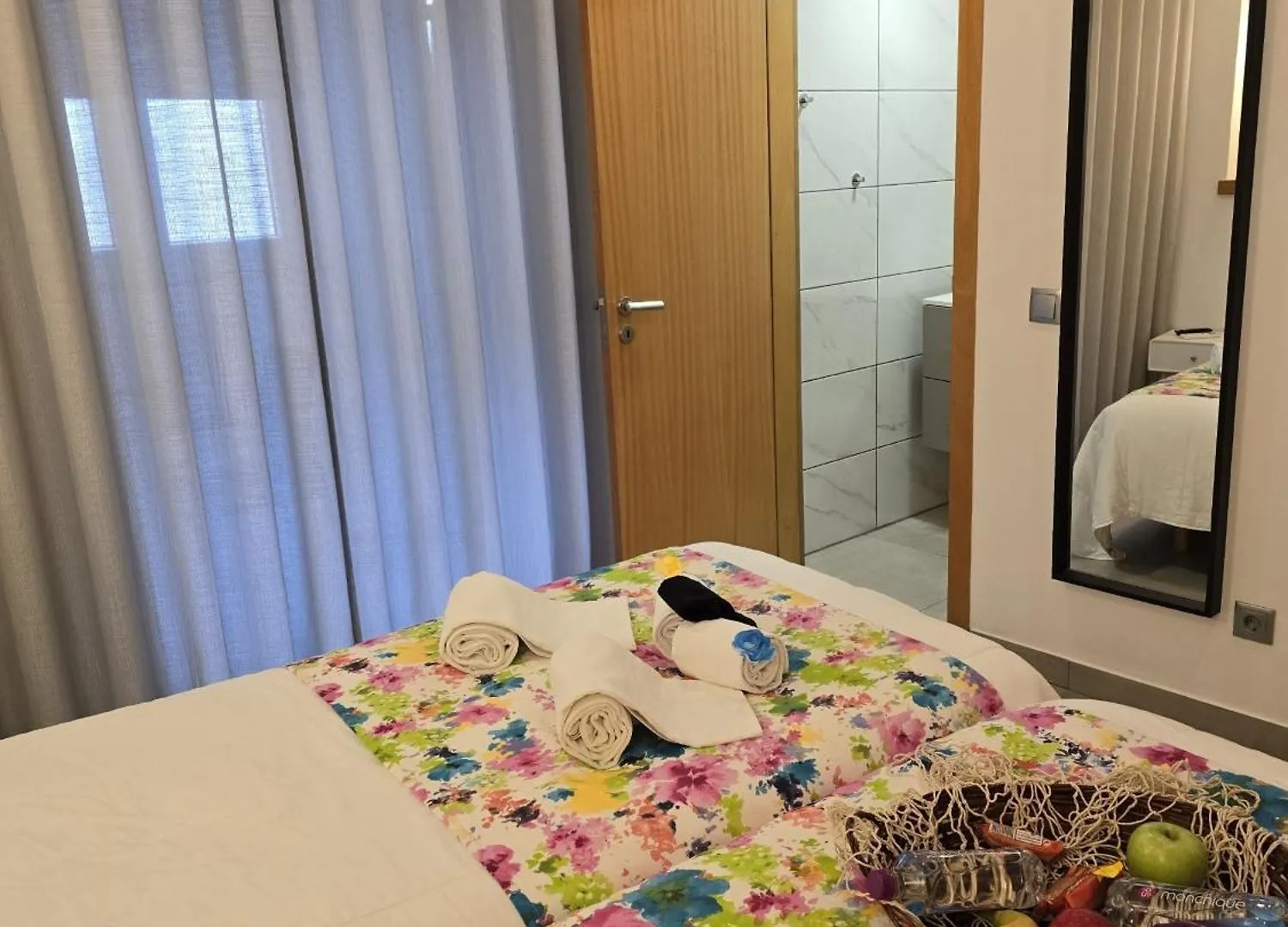 Gasthof Lc'S Guesthouse Lagos